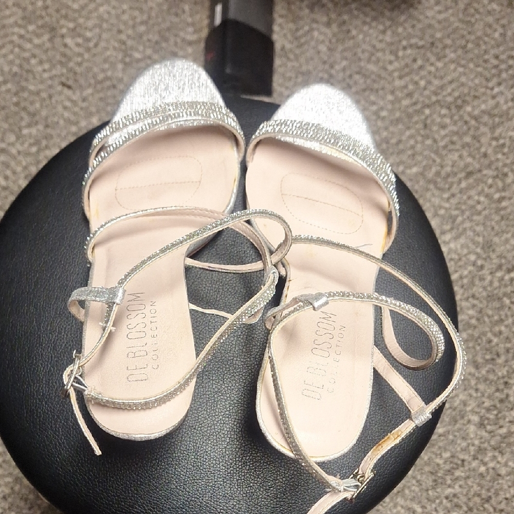 De Blossom Silver Strappy Sandals
